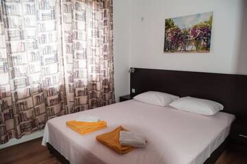 Фото номера Апартаменты с 1 спальней Апарт-отели Villa Maria г. Царево 13