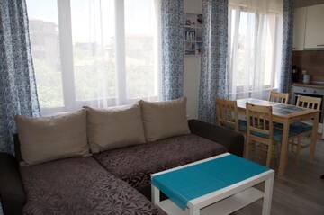 Фото номера Апартаменты Делюкс Апарт-отели Villa Maria г. Царево 2