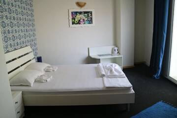 Фото номера Двухместный номер с 1 кроватью Отель Family Hotel Four Seasons Tsarevo г. Царево 24