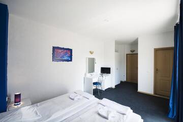 Фото номера Двухместный номер с 1 кроватью Отель Family Hotel Four Seasons Tsarevo г. Царево 14