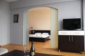 Фото номера Люкс с 1 спальней и видом на море Апарт-отели Aparthotel VRIS г. Царево 2