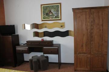 Фото номера Семейный номер с видом на море Гостевой дом Guest House Dara г. Царево 4