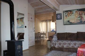 Фото номера Полулюкс с балконом Гостевой дом Guest House Dara г. Царево 4